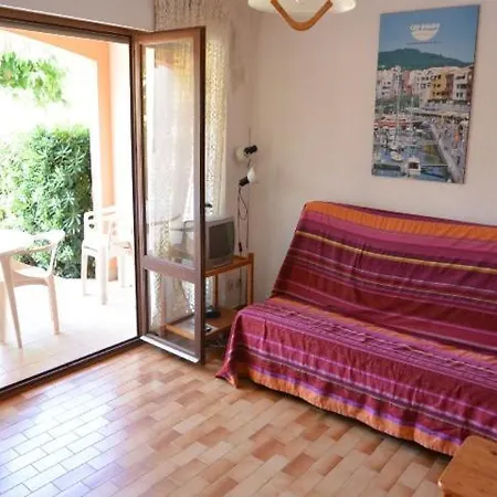 Appartement One-bedroom In With Swimming Pool 2 *
